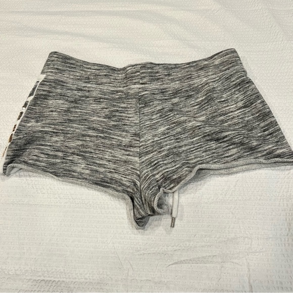 PINK VS sequin SHIMMER SHORTS women medium - Picture 5 of 6